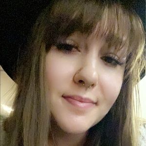 Meet your Posher, Alana